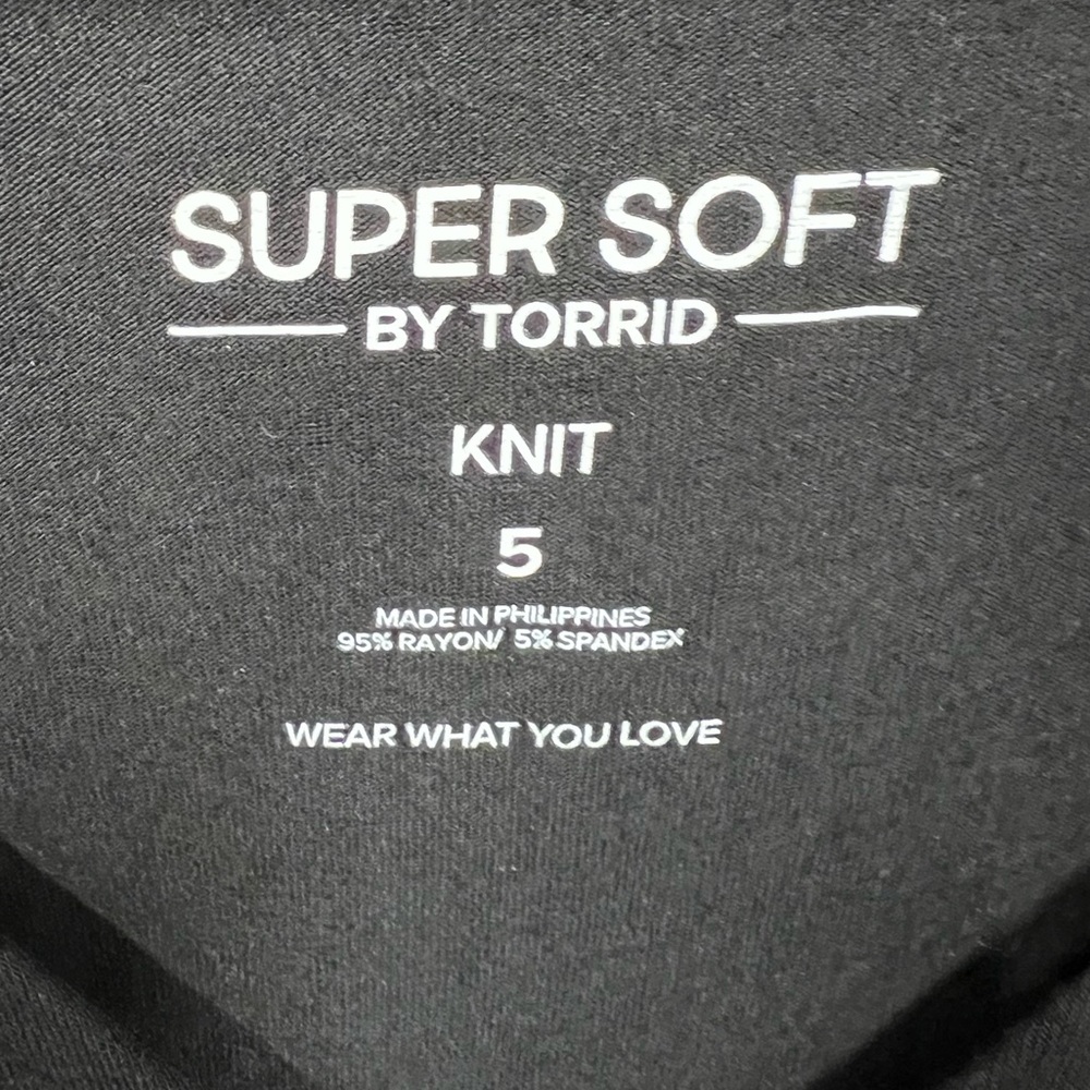 Torrid Size 5 (28W) super Soft Black Top with cutouts and a gold colored ring - Picture 3 of 5